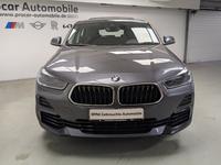 BMW X2 sDrive18d Pano PDC Navi LED DAB Shz Lhz