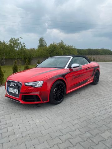 Audi RS5 4.2 FSI S tronic quattro Cabriolet, RHD