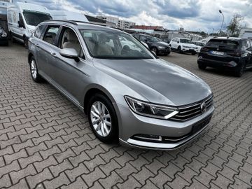 Volkswagen Passat Variant - 2