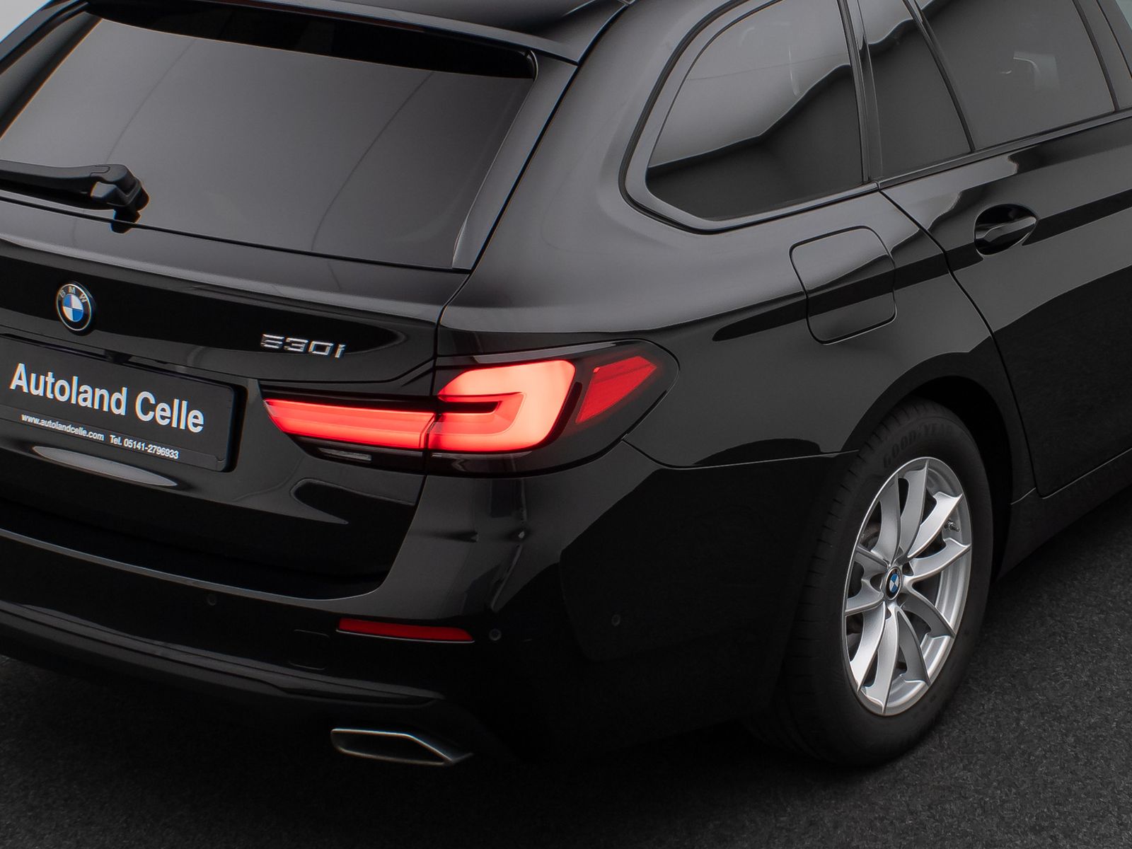 Fahrzeugabbildung BMW 530i Kamera DAB CockPitPro Leder Alarm LED