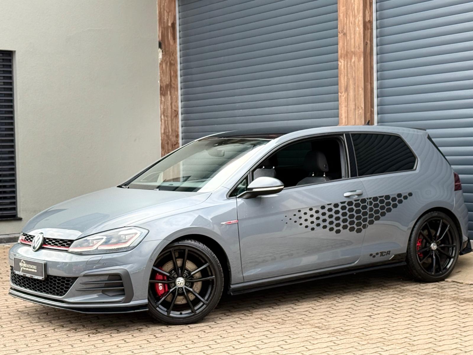 Volkswagen Golf GTI TCR DSG/DYN/Navi/CAM/ACC/SHZ/19"Z/VirtC