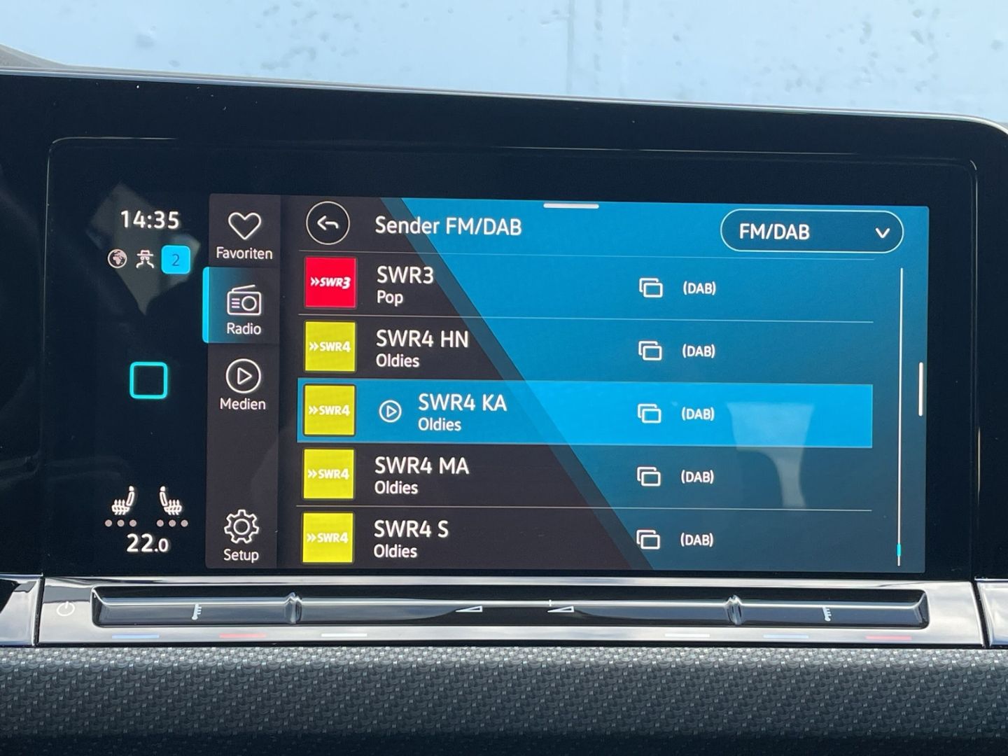 Golf VIII 1.5eTSI DSG R-Line AHK/Kamera/Navi/ACC