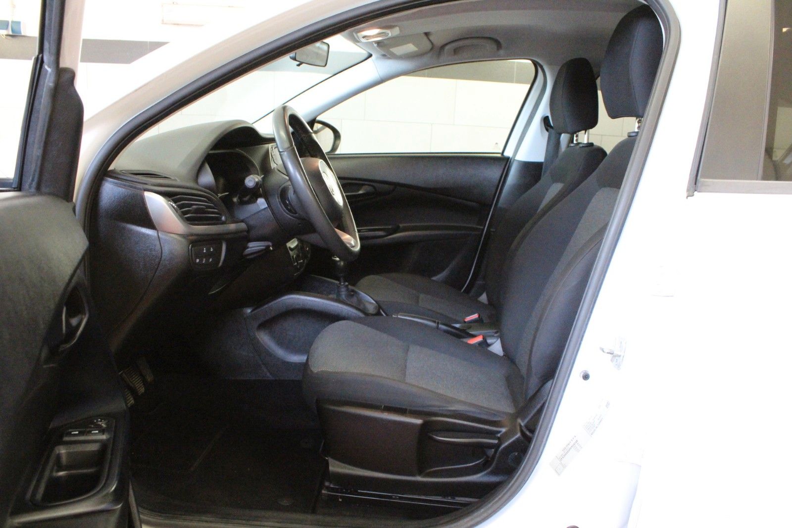 Fahrzeugabbildung Fiat Tipo 1.4   16V Street*5 Türer