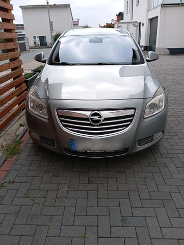 Opel Insignia neure Motor und Getriebe erst 820...