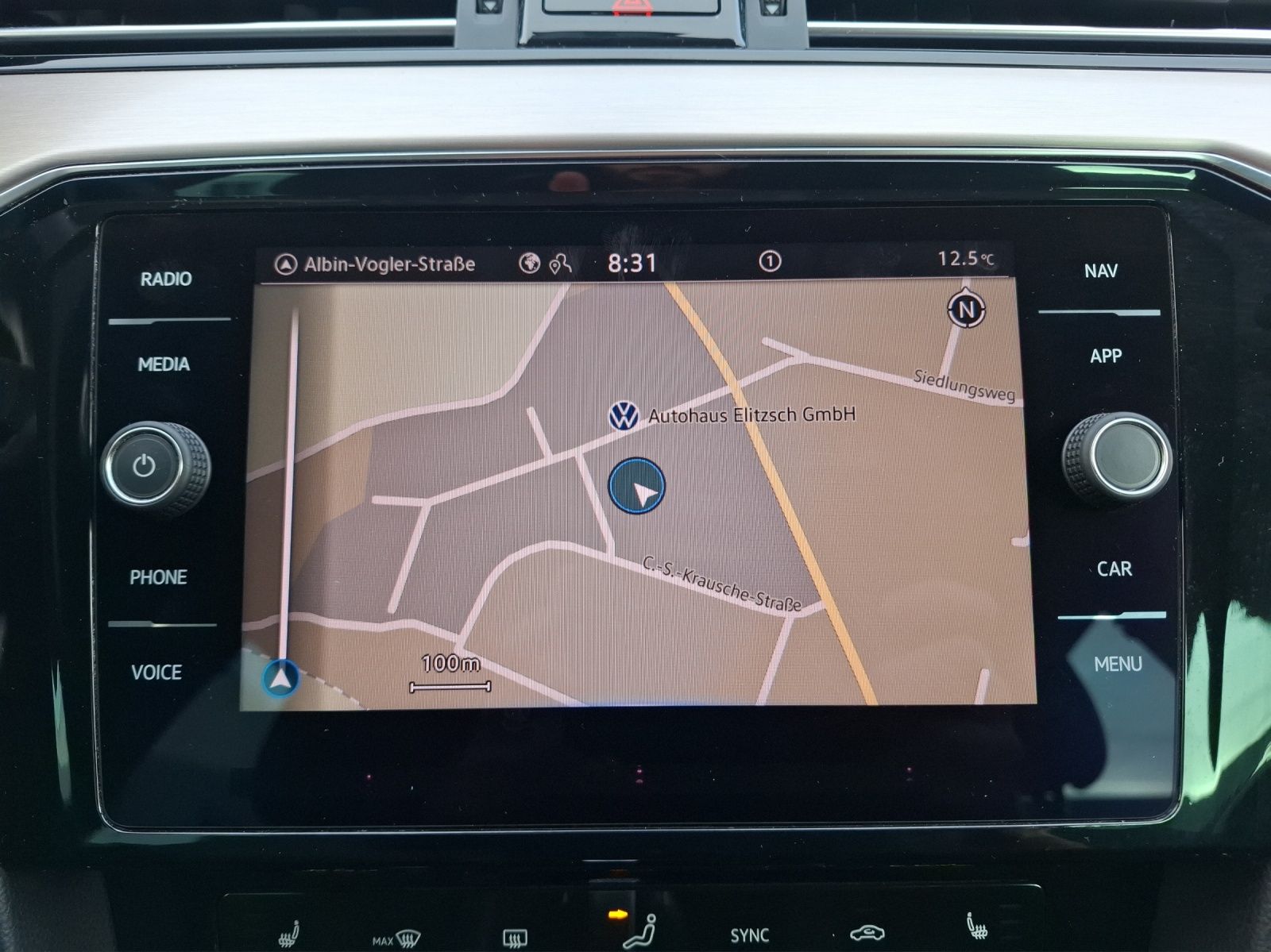 Fahrzeugabbildung Volkswagen Passat Variant TDI Elegance DSG Matrix Navi AID