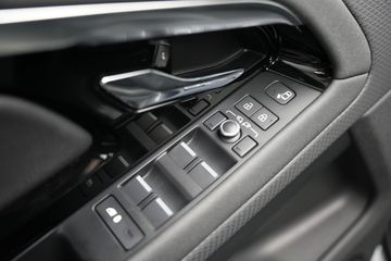 Land-Rover Range Rover Evoque - 11