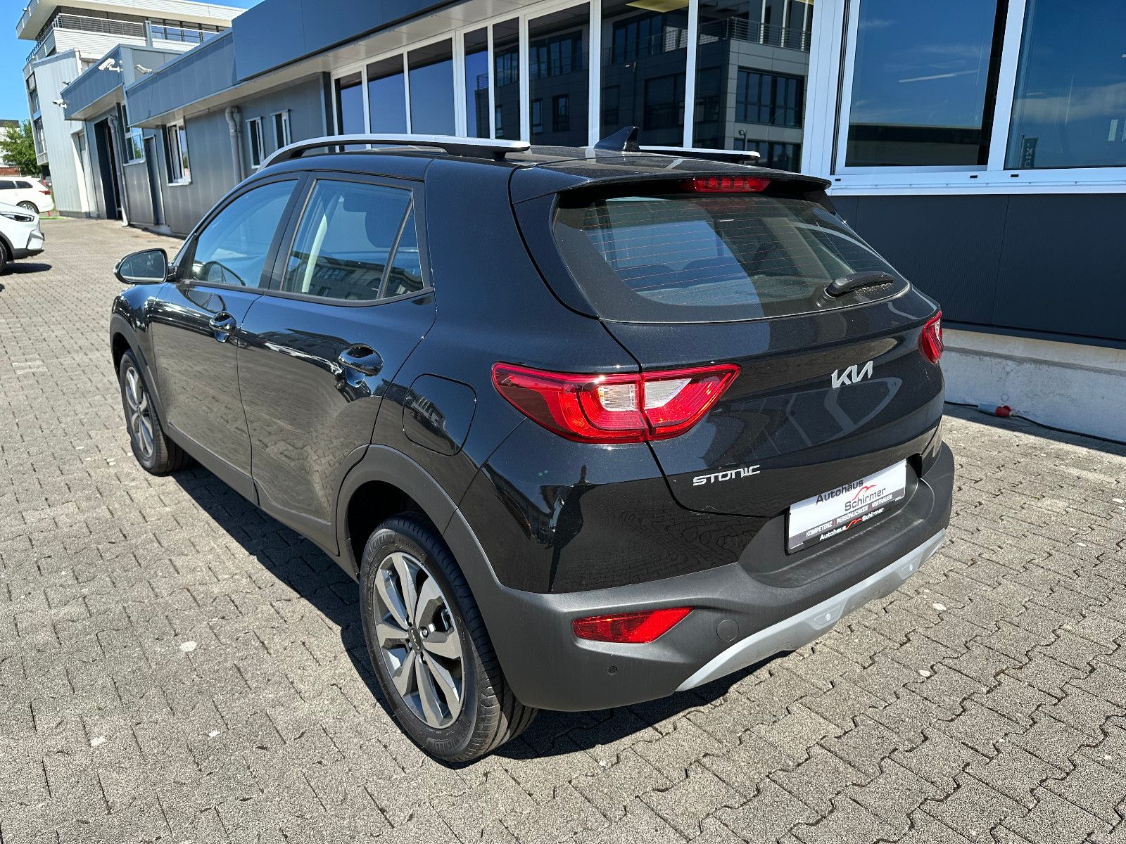 Fahrzeugabbildung Kia Stonic 1,2 ltr. Vision MT Navi Sitzhzg.