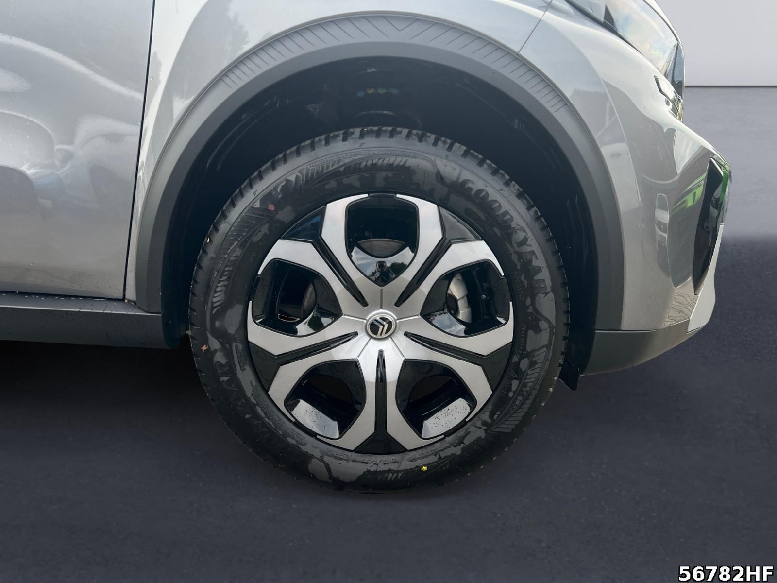 Fahrzeugabbildung Citroën C3 Aircross Plus Hybrid 145 PS AT