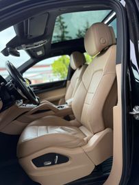 Porsche Cayenne - 10