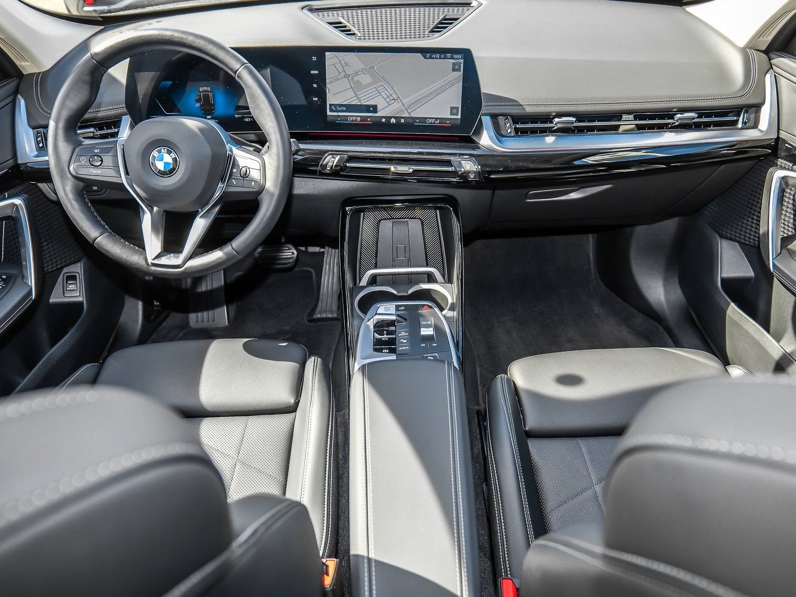 BMW X1 sDrive18d xLine AHK RFK NAVI LED PDC V H LM foto 3