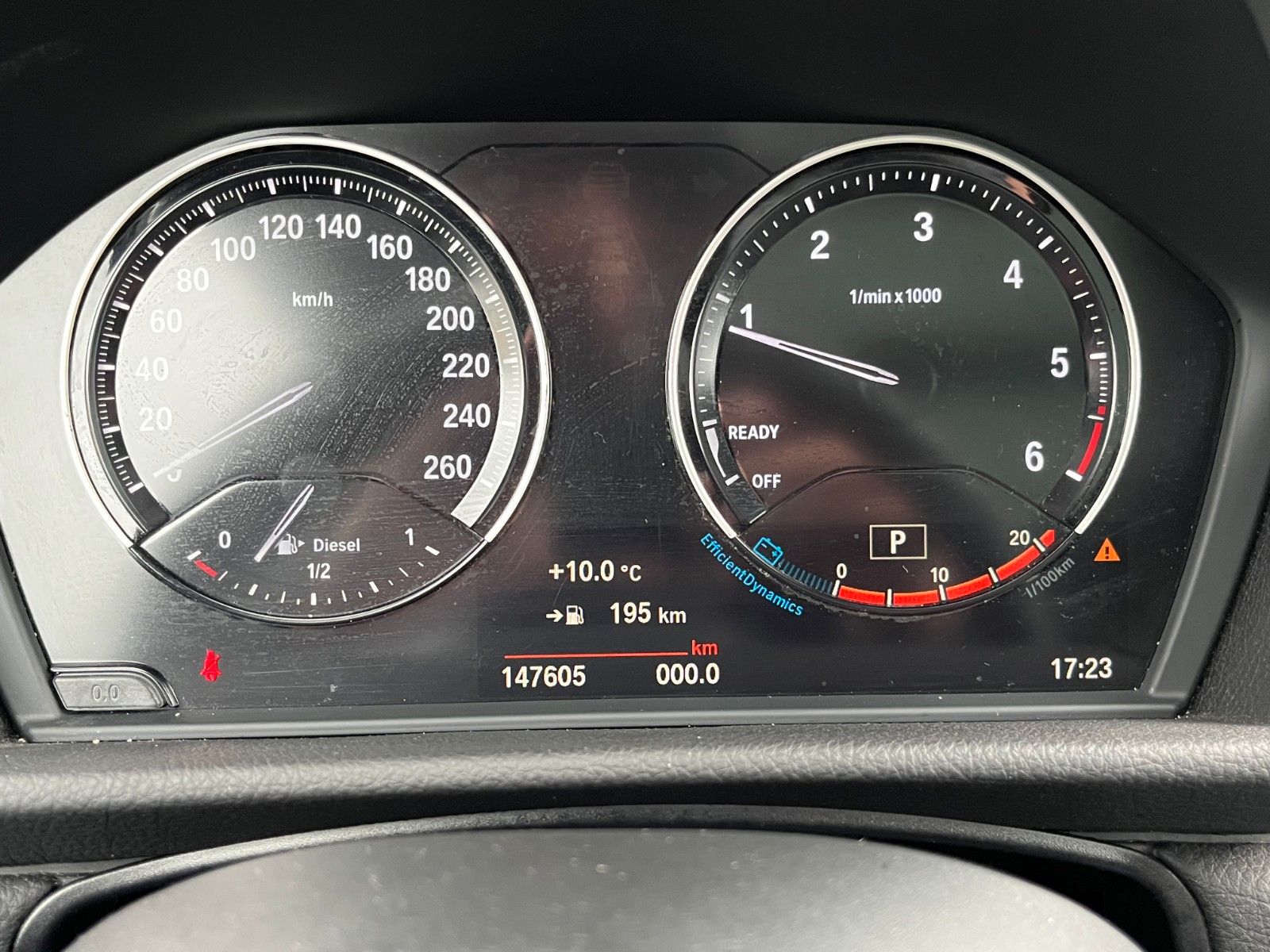 Fahrzeugabbildung BMW 218d Gran Tourer Aut. Navi AHK Panorama 2.HD PDC