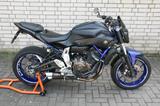 Yamaha MT-07 schwarz-blau