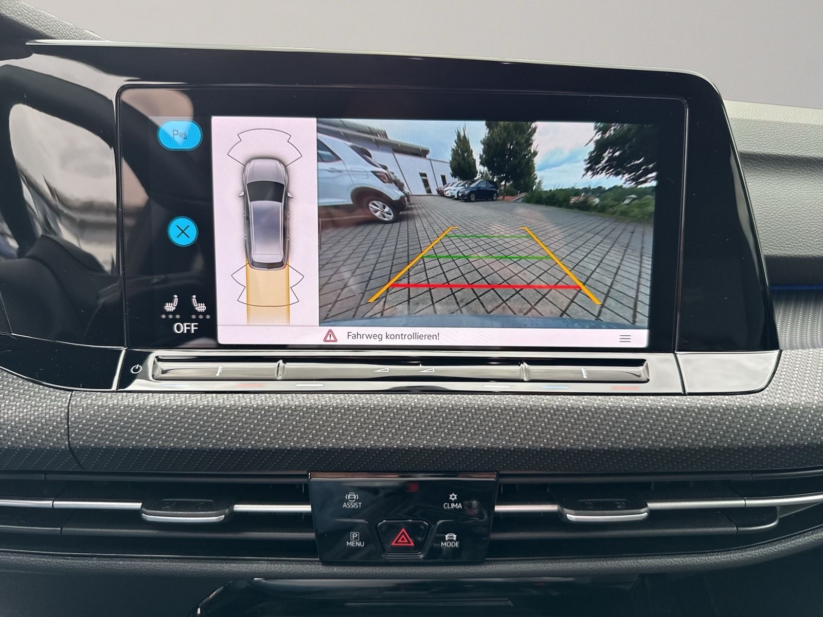 Golf Variant R-Line 1.5 eTSI, Navi, BlackStyle,