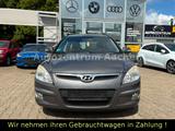 Hyundai i30 cw Comfort* KLIMAAUTO *1. HAND* AHK* PDC - Hyundai i30 Comfort mit Diesel-Antrieb