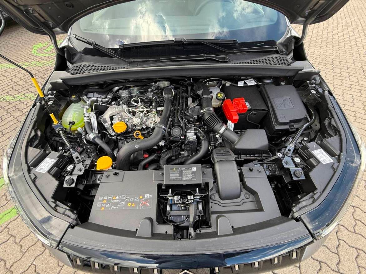 Fahrzeugabbildung Mitsubishi Grandis Intro Edition 1.3 T-Benziner 7-DCT