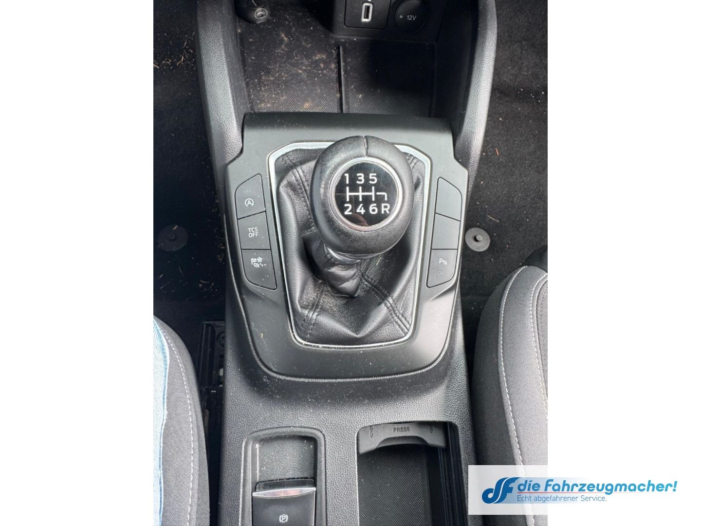 Fahrzeugabbildung Ford Focus Turnier 1.0 EcoBoost EU6d-T *EXPORT