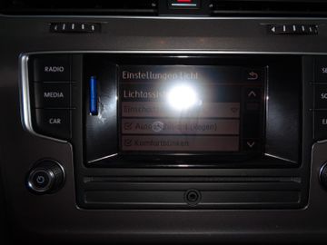 Bild 10 VW Golf VII Lim. Trendline BMT PDC SHZ GJR RADIOCD