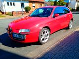 Alfa Romeo 147 2.0 16V Selespeed Distinctive - Alfa Romeo aus 2001
