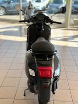 Vespa GTV 300 Schwarz Deutsches Modell - VESPA 300
