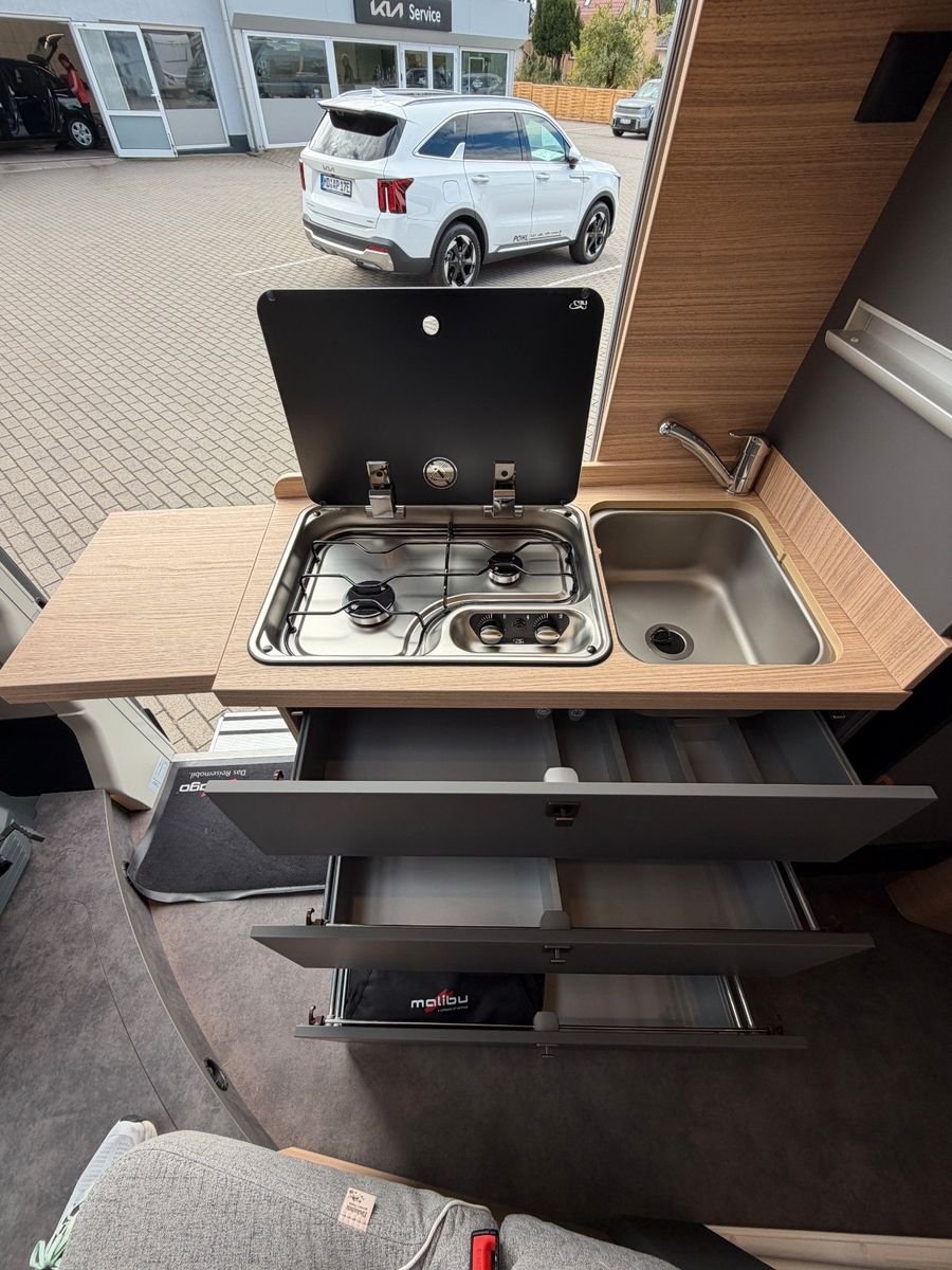 Fahrzeugabbildung Malibu Van charming GT skyview 640 LE