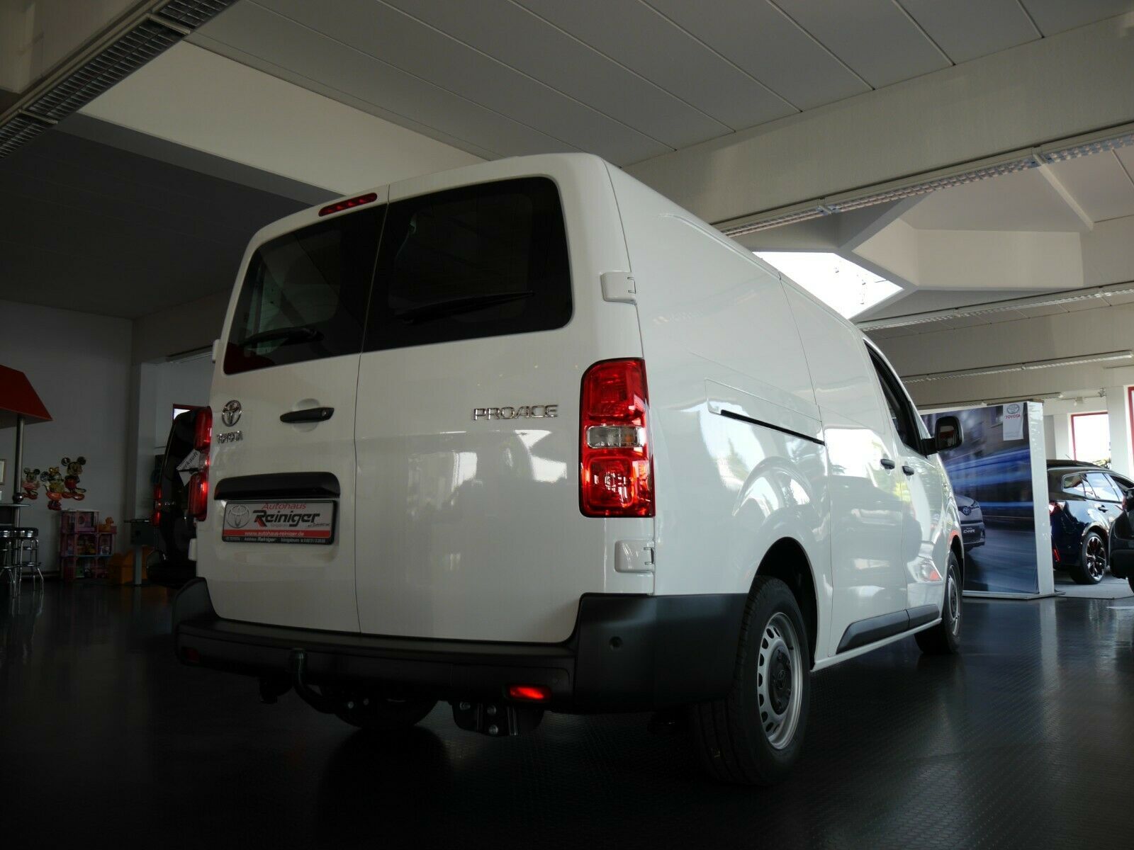 Toyota Proace 2.2 D-4D 4-türig Meister L2 imagem 2