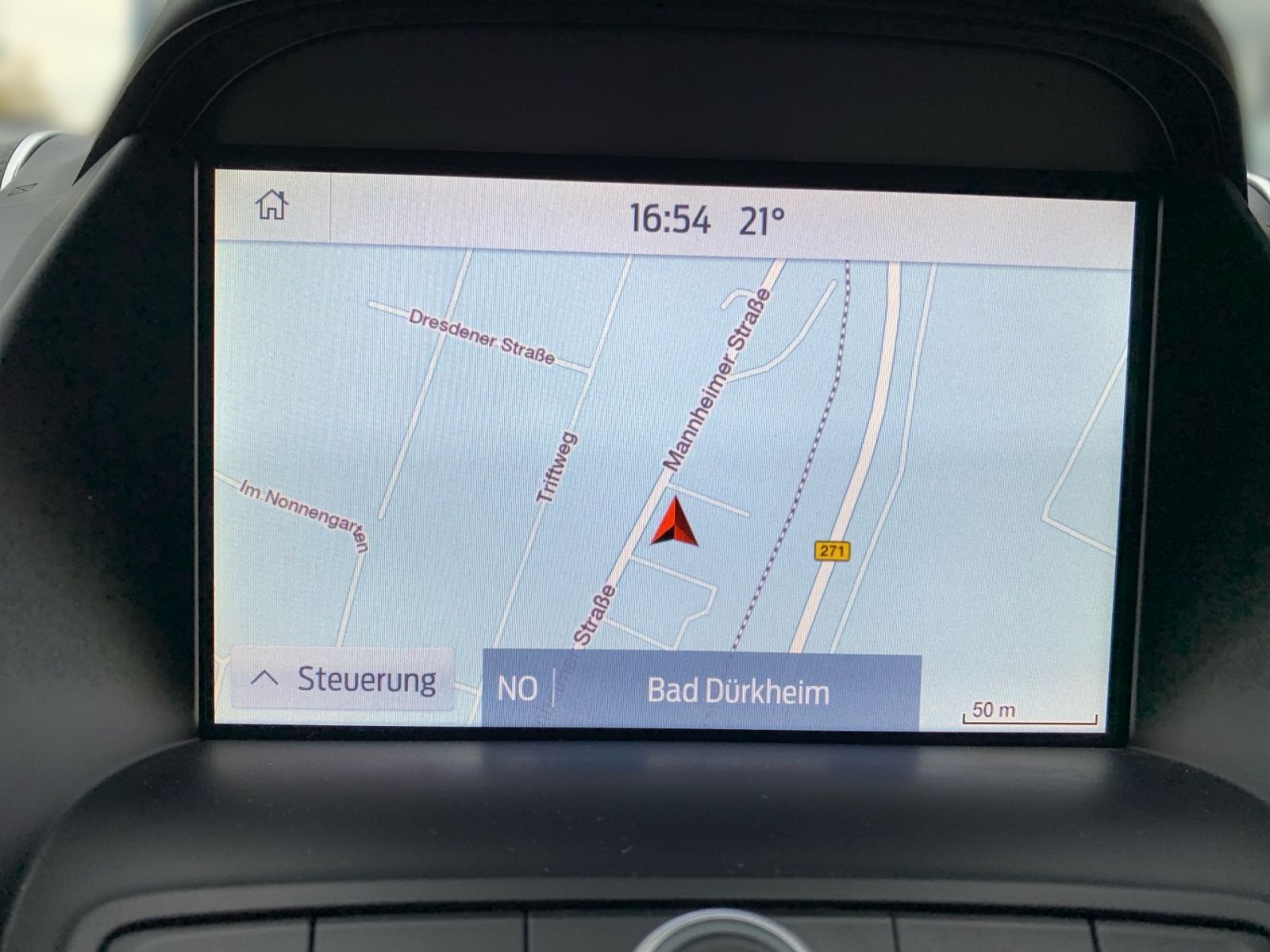 Fahrzeugabbildung Ford Kuga 1.5 EcoBoost Titanium 4x2 Start/Stopp 1Hd