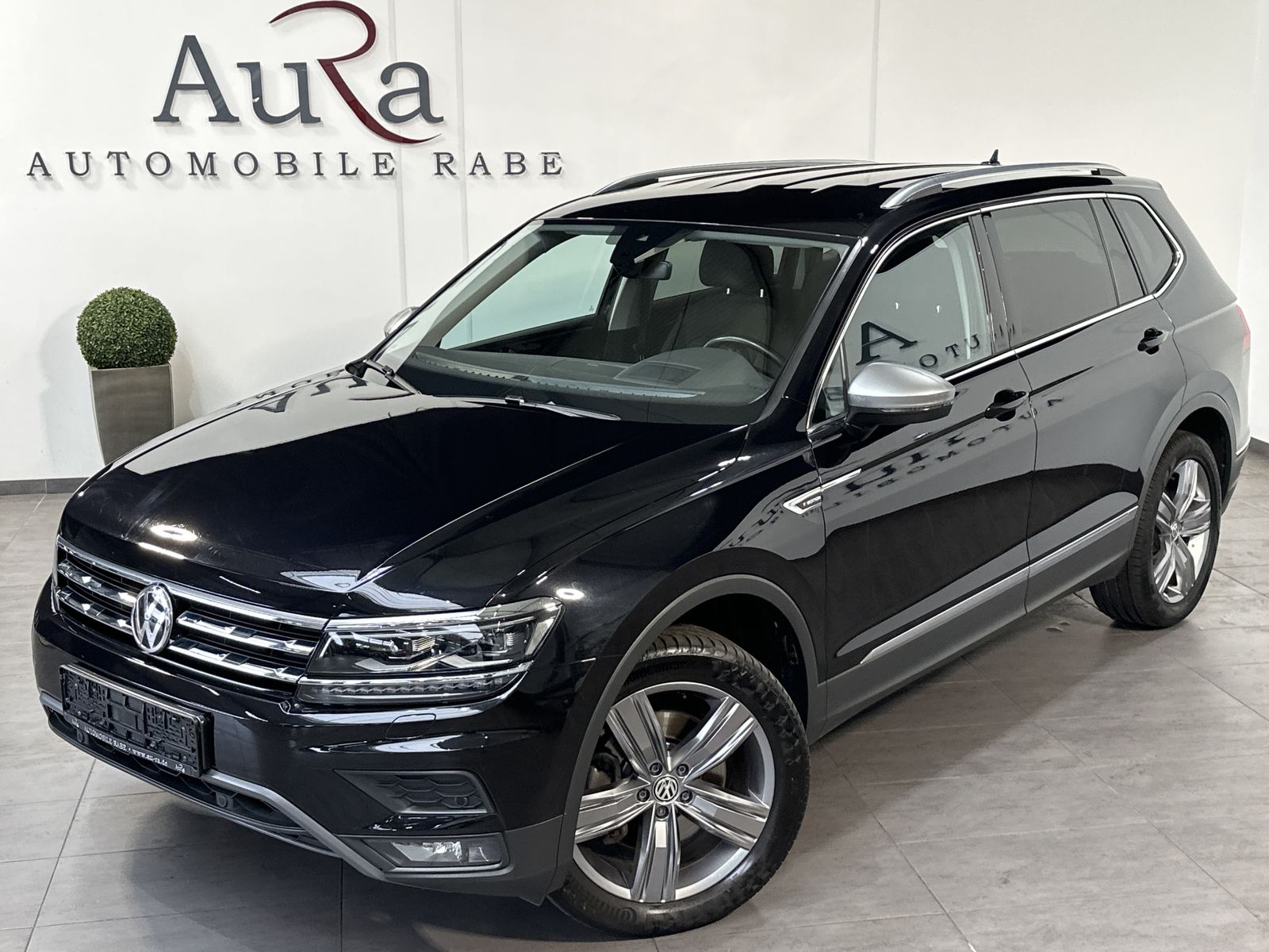 Fahrzeugabbildung Volkswagen Tiguan Allspace 2.0 TDI 4M DSG HL NAV+LED+ACC+VC