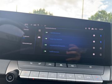 Bild 19 Opel Astra GS NAVI/SHZ+LHZ/PDC vo+hi+360Cam