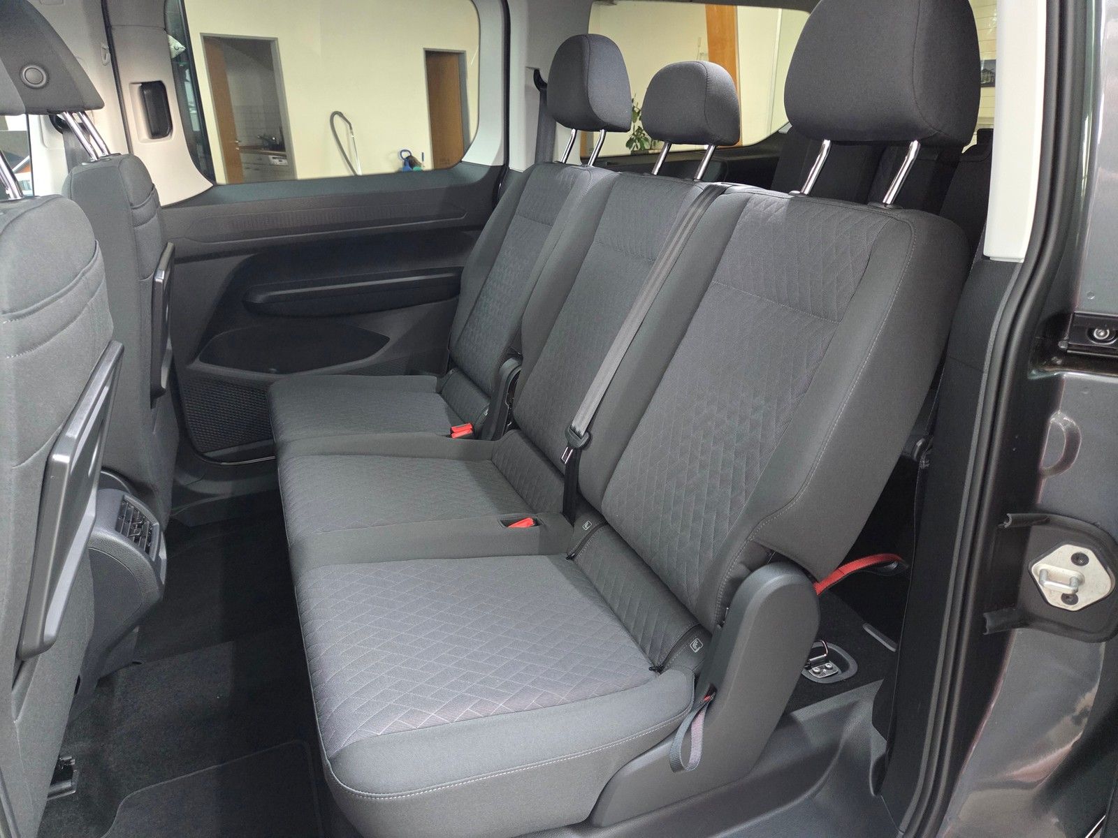 Volkswagen Caddy Maxi - Bild 6