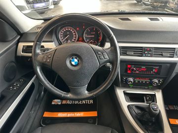 MYAUTOCENTER – Gebraucht- und Jahreswagen mit Werkstattservice in Pfaffenhofen BMW 318 *Klima*TÜV1027*KLIMA*PDC*