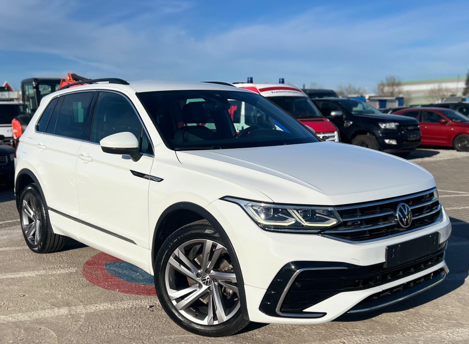 Volkswagen Tiguan R-Line 4Motion**3MAL RLIEN*XENON*LED*