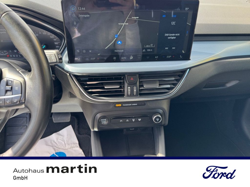 Fahrzeugabbildung Ford Focus 1.5 Active USB KAMERA BT PDC SHZ NAVI LED