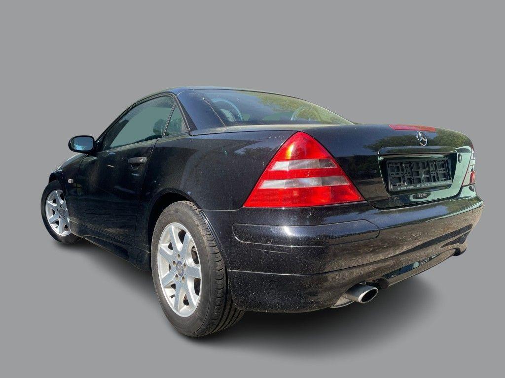 Mercedes-Benz SLK 200