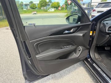 Opel Insignia - 6