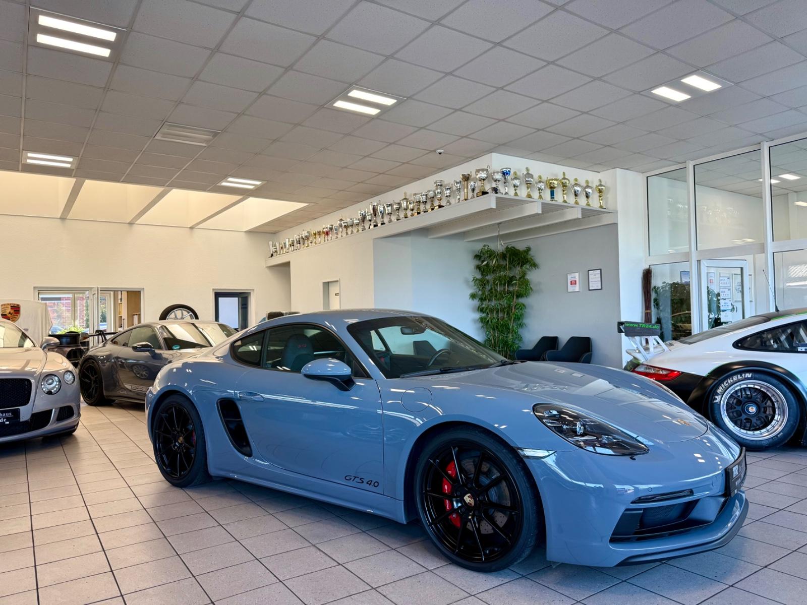 Porsche Cayman