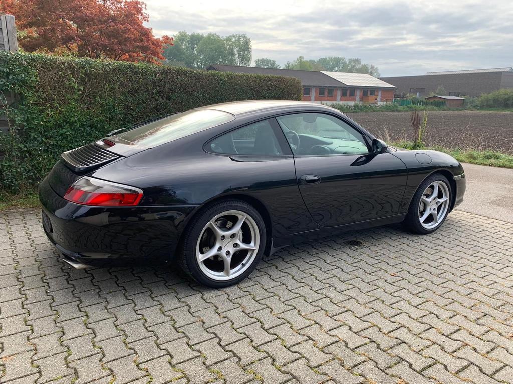 Porsche 996