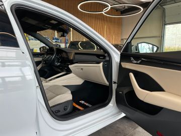 MYAUTOCENTER – Gebraucht- und Jahreswagen mit Werkstattservice in Pfaffenhofen Skoda Octavia *1-HAND*KEYLES*HeadUP*MEMORY*AHK*ACC*VOL