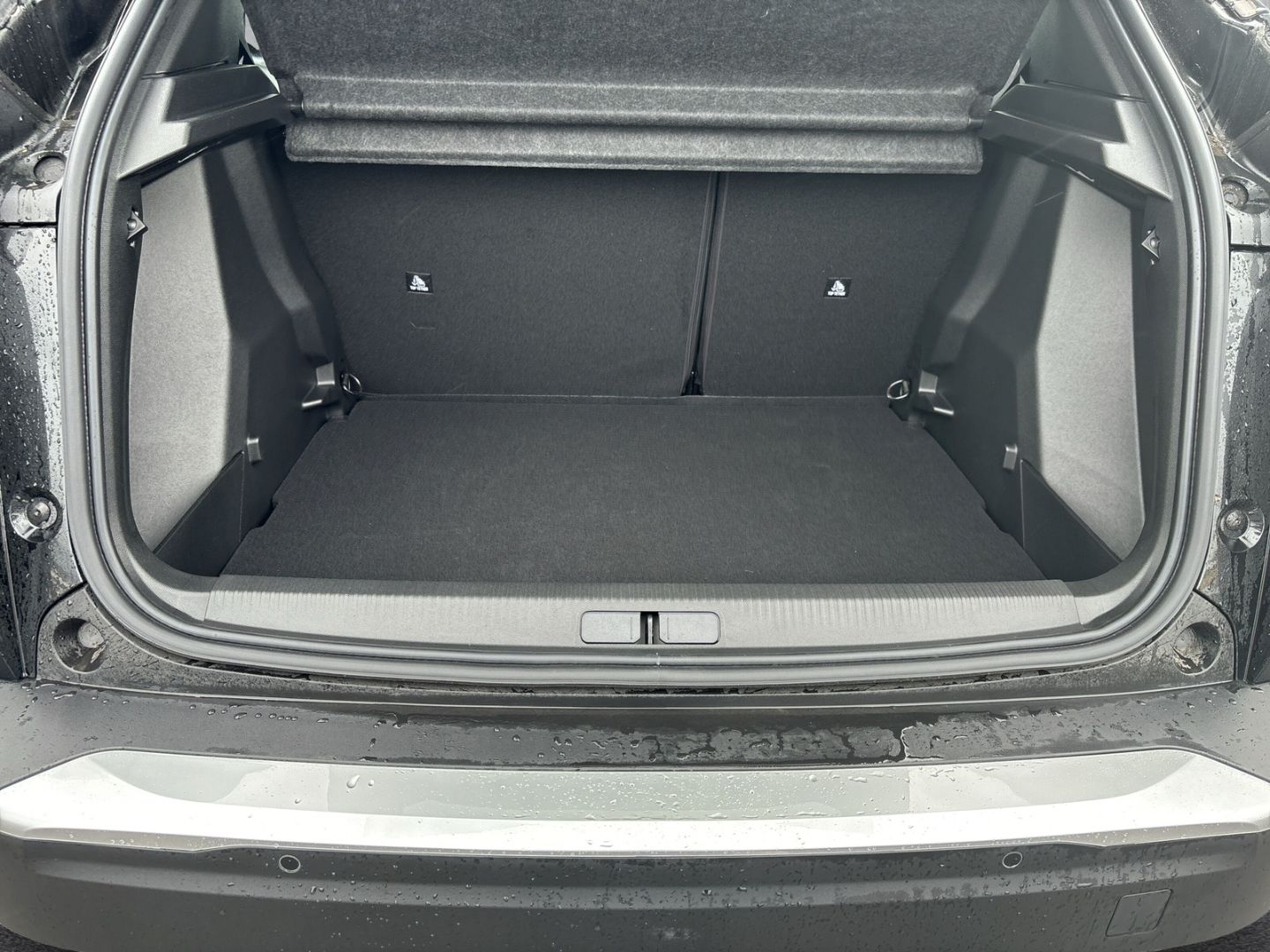 Fahrzeugabbildung Peugeot 2008 Allure Pack 1.2 PureTech 130 *Rückfahrkamer