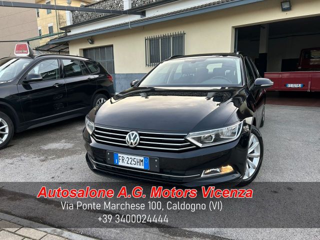 Volkswagen VW PASSAT VARIANT 1.6 TDI 120CV DSG COMFORTLINE