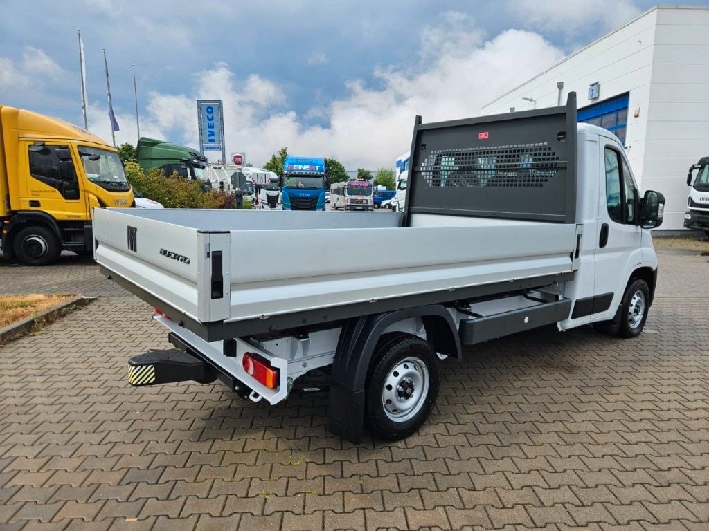 Fahrzeugabbildung Fiat Ducato Pritschenwagen 35 L2 140 Multijet Light