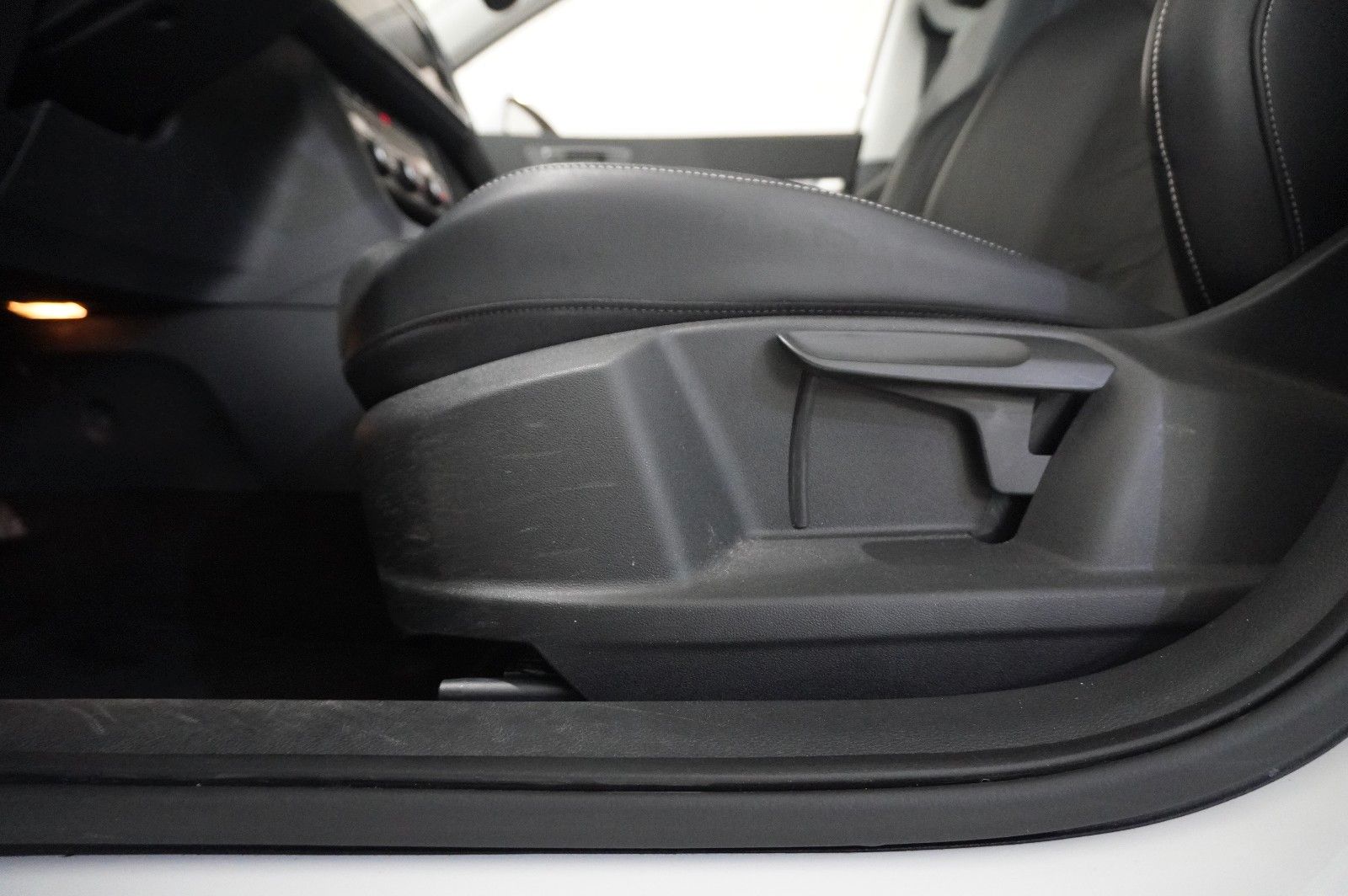 Fahrzeugabbildung SEAT Ateca 2.0 TDI 4DRIVE STYLE NAVI/LED/SH/SPORT/AHK
