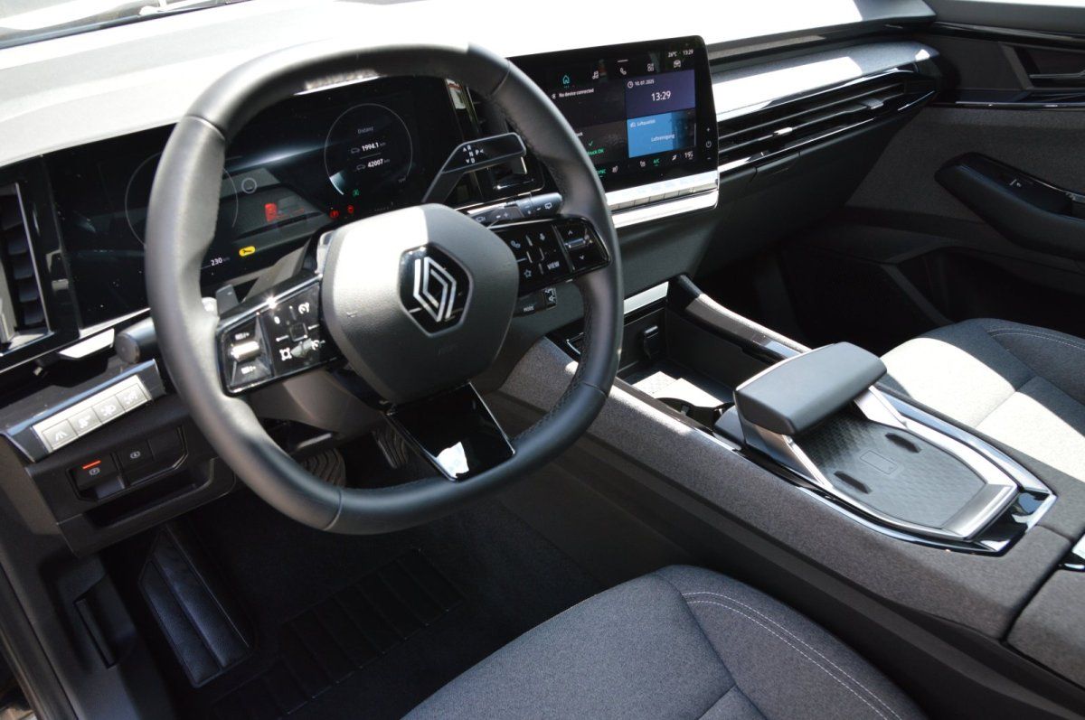 Fahrzeugabbildung Renault Austral   Equilibre Automatik LED