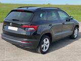 Skoda Karoq 1.6 TDI Ambition  SHZ NAV LED - Skoda Karoq mit Diesel-Antrieb: Schwarz