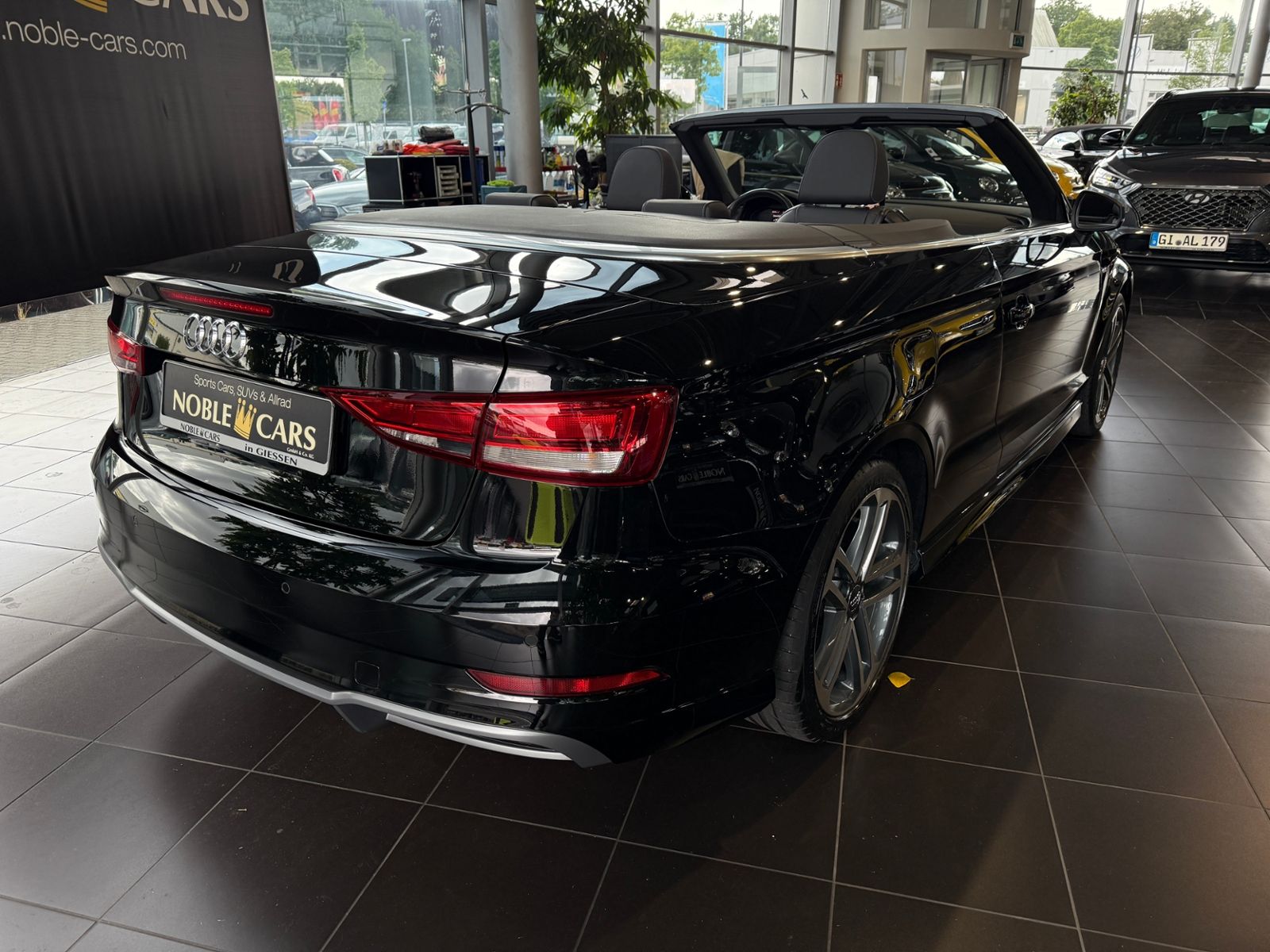 Fahrzeugabbildung Audi A3 Cabriolet 35 TFSI S-Line Competition LED  NAV