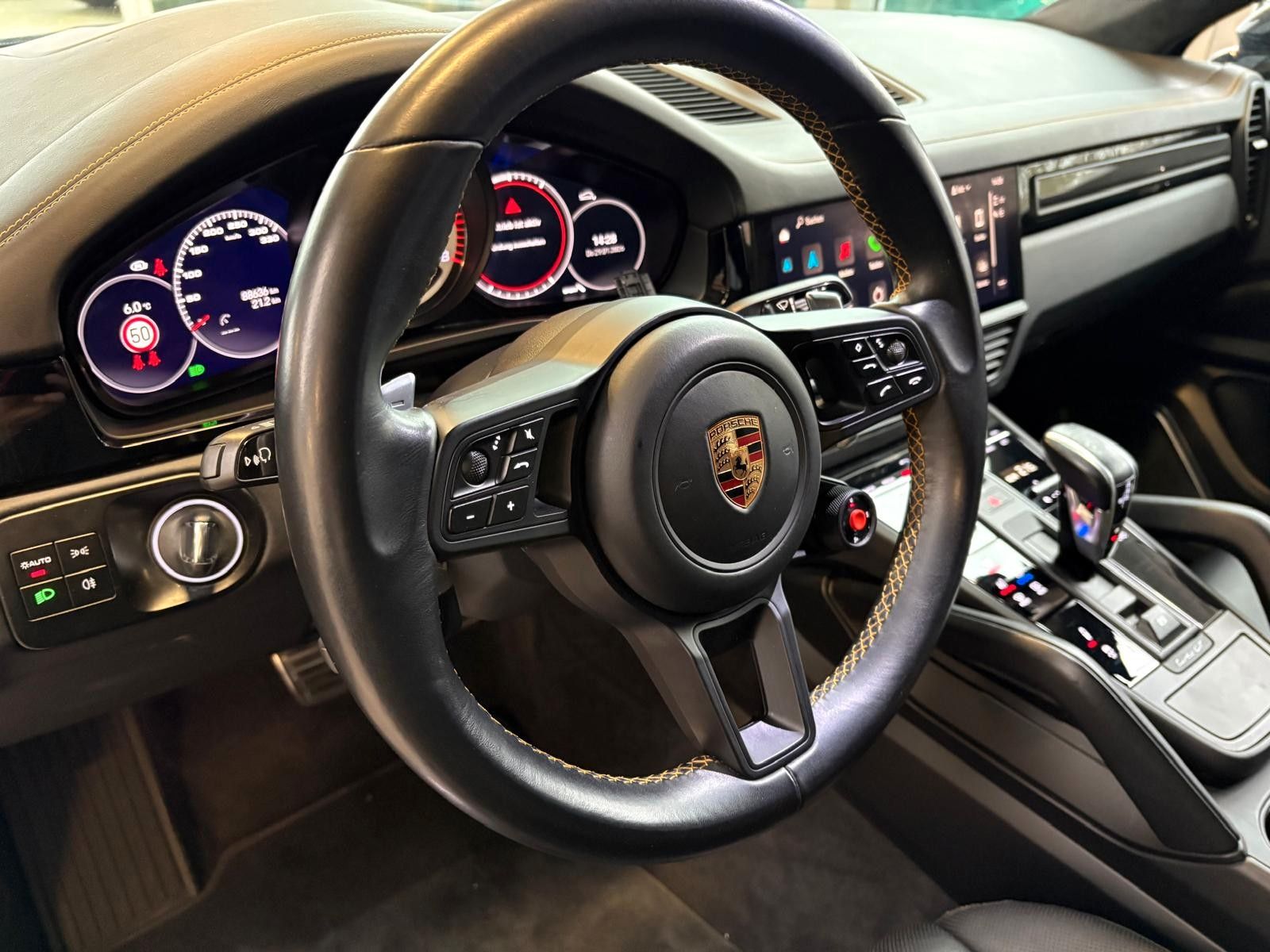 Fahrzeugabbildung Porsche Cayenne Coupe Turbo GT/Burmester/PCCB/Carbon