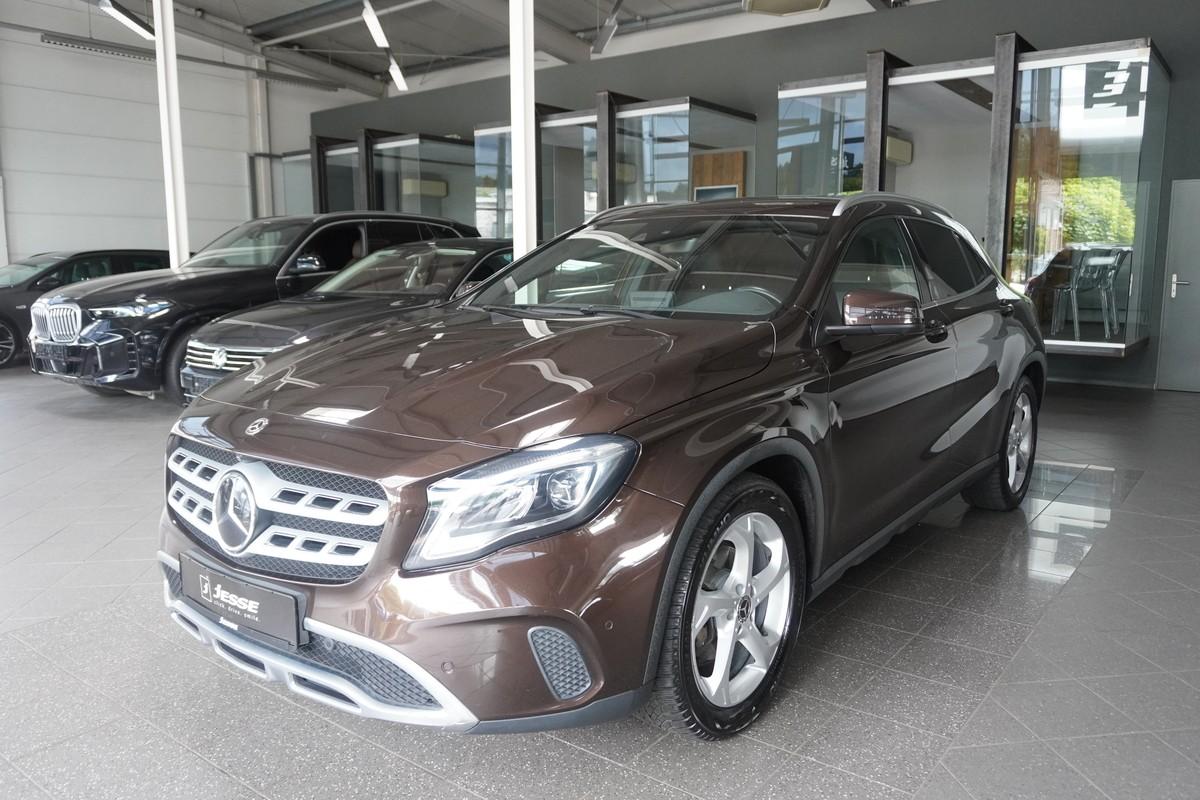 Mercedes-Benz GLA 220 d Urban LED Distr. 360 Navi AHK