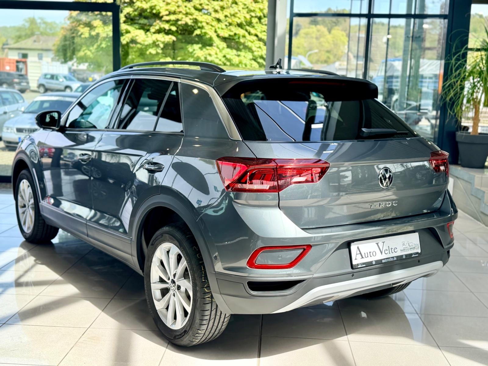 Volkswagen T-Roc Life
