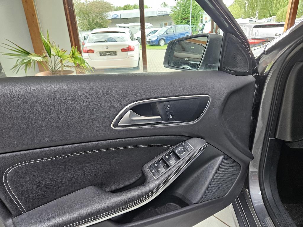 Mercedes-Benz A 220