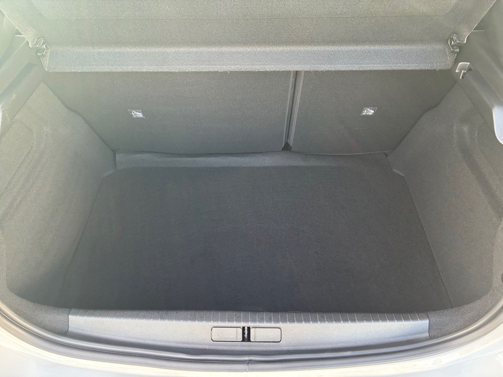 Fahrzeugabbildung Opel Corsa F 1.2 Turbo GS Kamera,LED,Navi,PDC,SHZ,LM