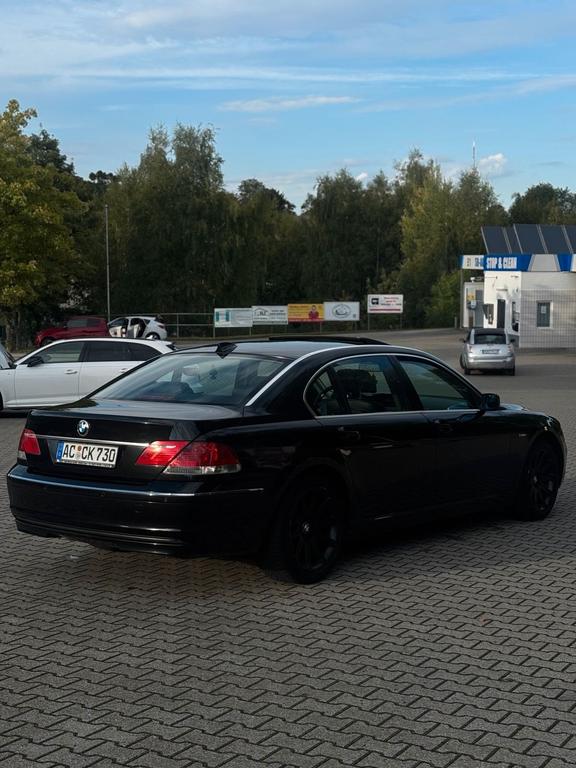 BMW 730